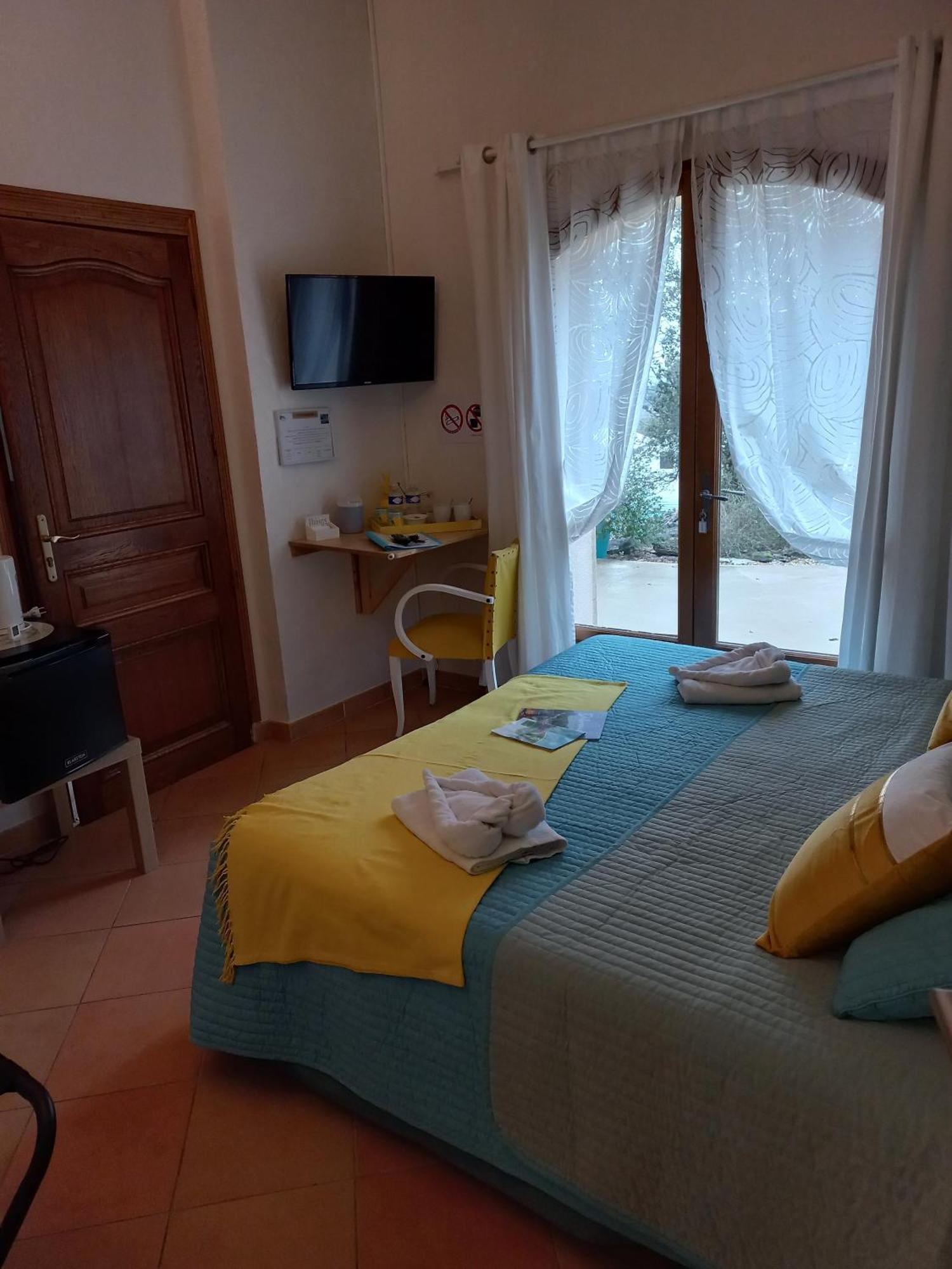 Villa Asunda B&B Spa & Sauna, Chambres D'Hotes Saint-Maximin エクステリア 写真